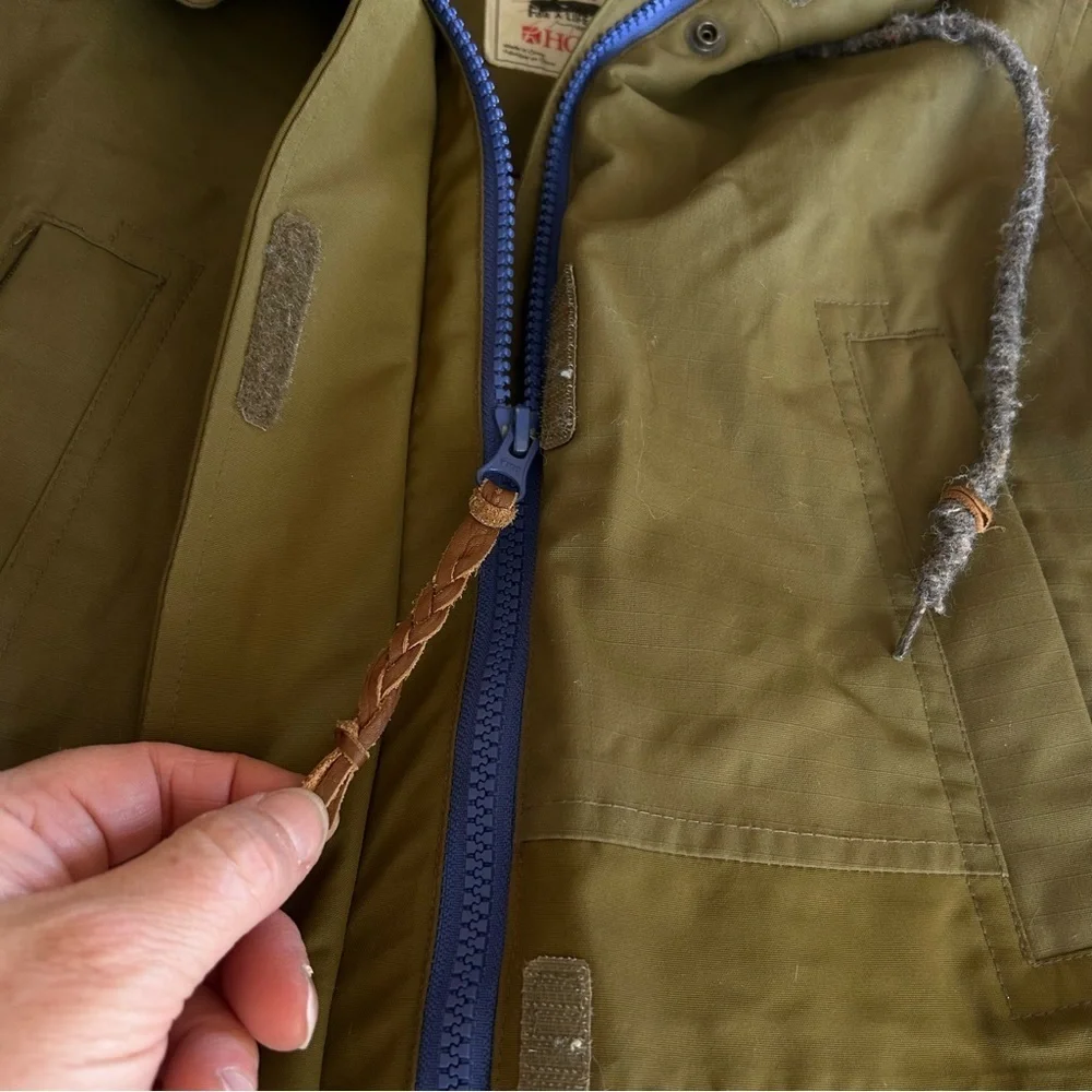 HOLDEN Womens Shelter Jacket Hooded Parka Ski Snowboard Jacket Olive Size XS